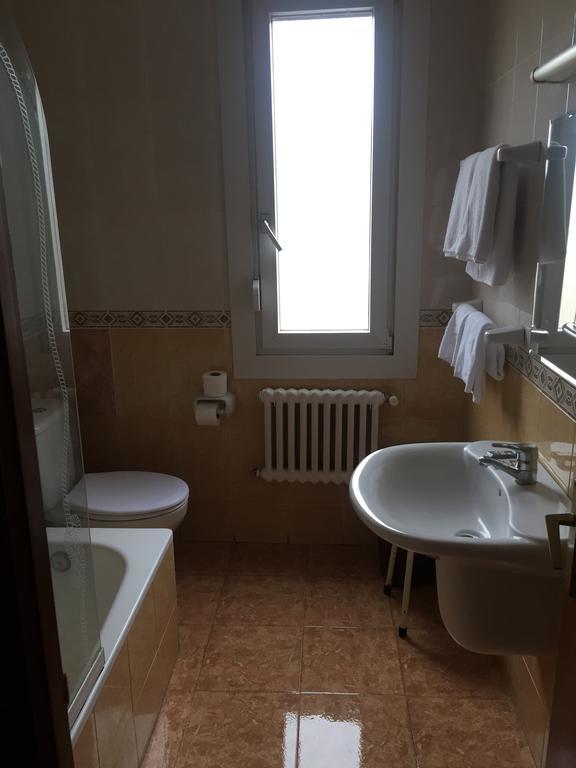 Hostal بانكوربو المظهر الخارجي الصورة